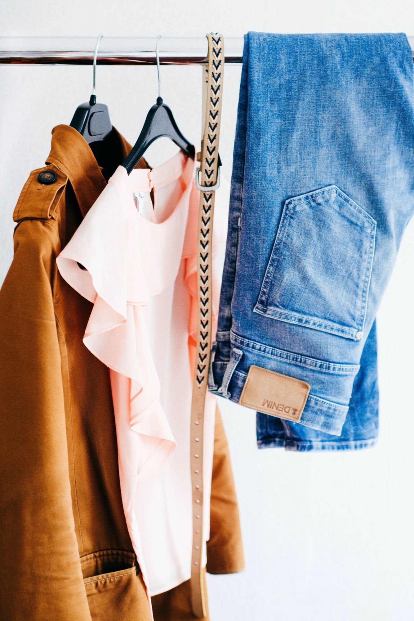 color capsule wardrobe